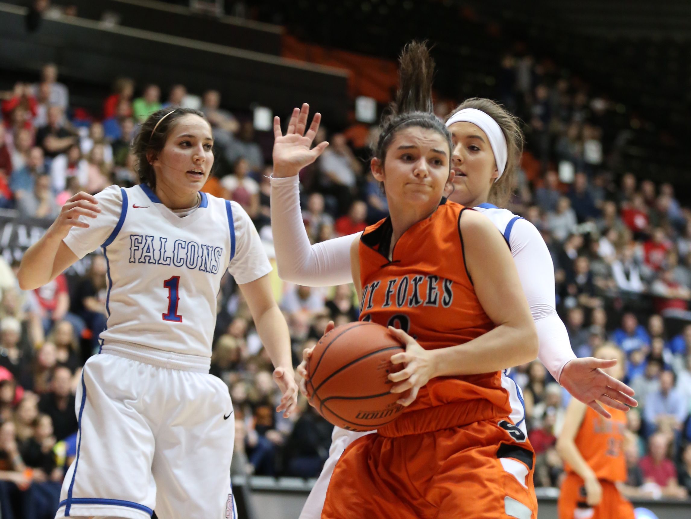 Silverton's Brooke McCarty and the Foxes fall to La Salle 42-28 in the OSAA Class 5A state championship on Friday, March 10, 2017, at Gill Coliseum in Corvallis.