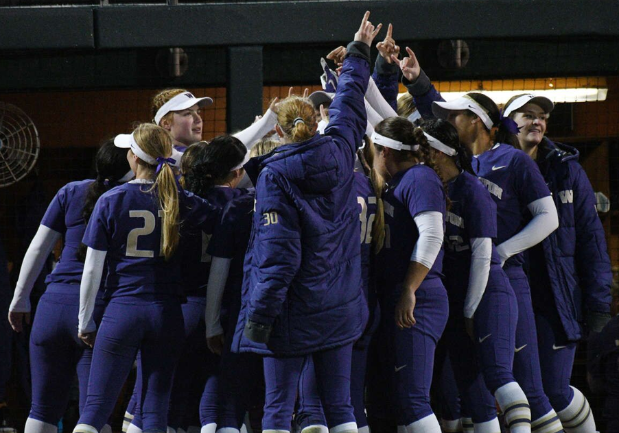 Washington softball coach Heather Tarr talks recruiting