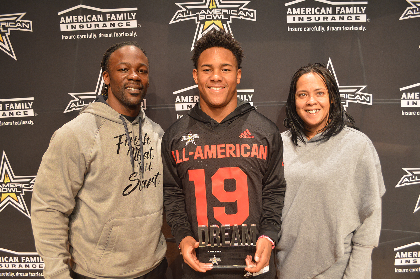 4-star Wandale Robinson fulfills goal of being selected to All-American  Bowl, recruitment still not over | USA TODAY High School Sports
