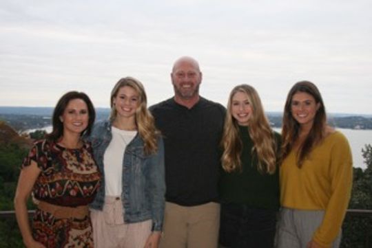 Trent Dilfer's High School FB Team Is So Rich, It Has Its Own