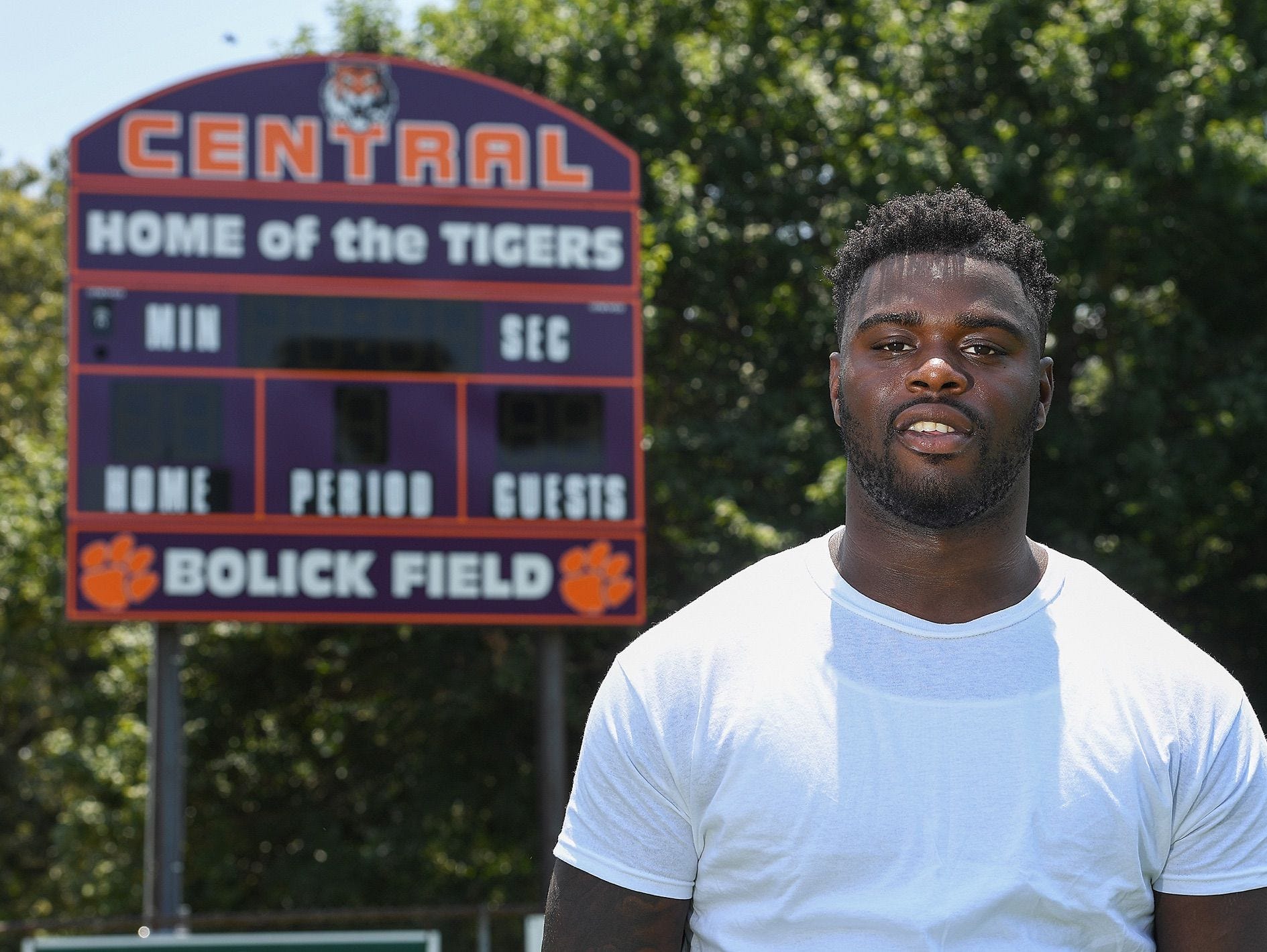 Former Clemson standout Shaq Lawson excited for new start in NFL