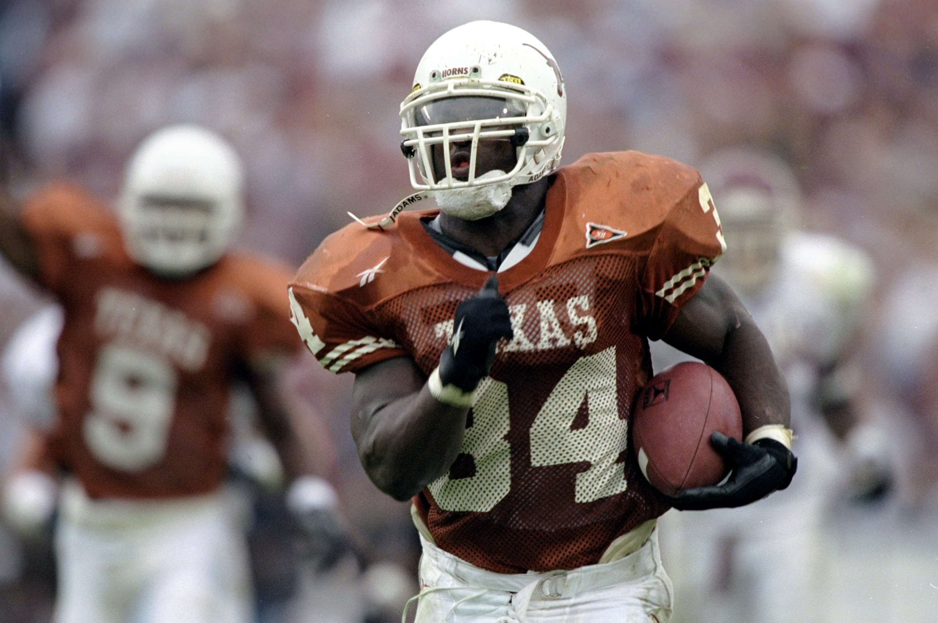 Texas Football: 10 best running backs all-time for the Longhorns