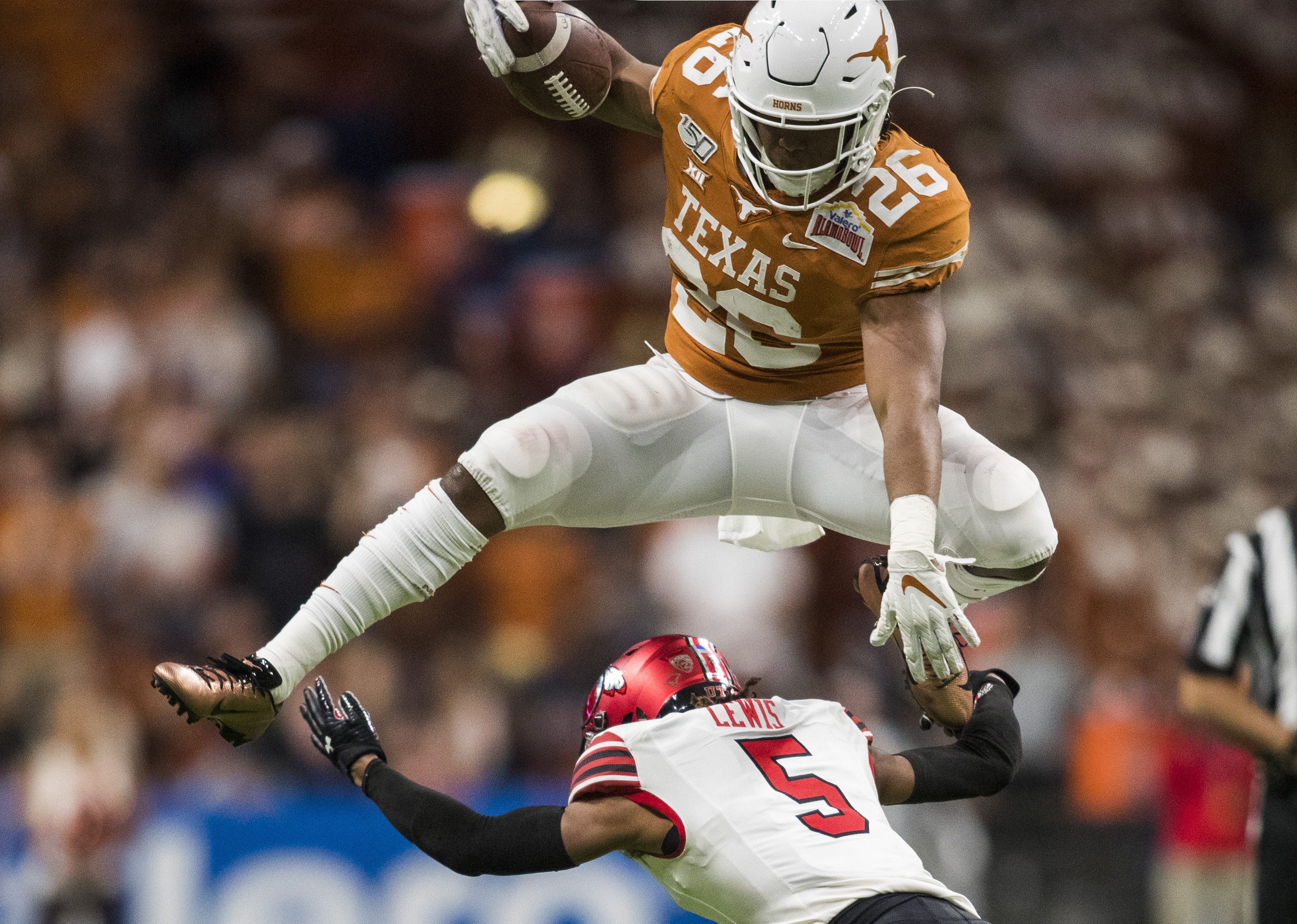 UT report: Keaontay Ingram remains No. 1 running back