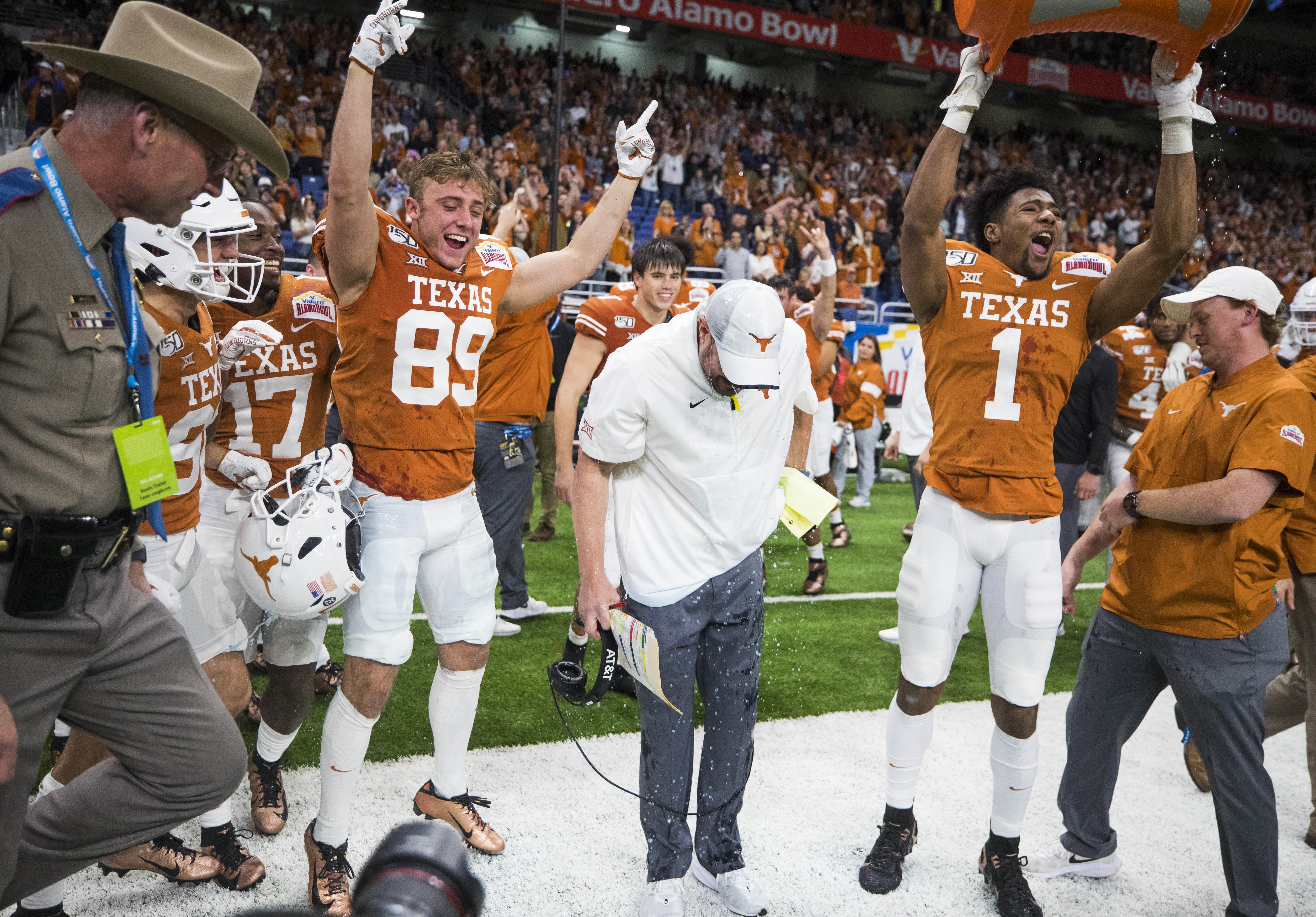 Valero Alamo Bowl Best Pictures From Texas Longhorns Victory