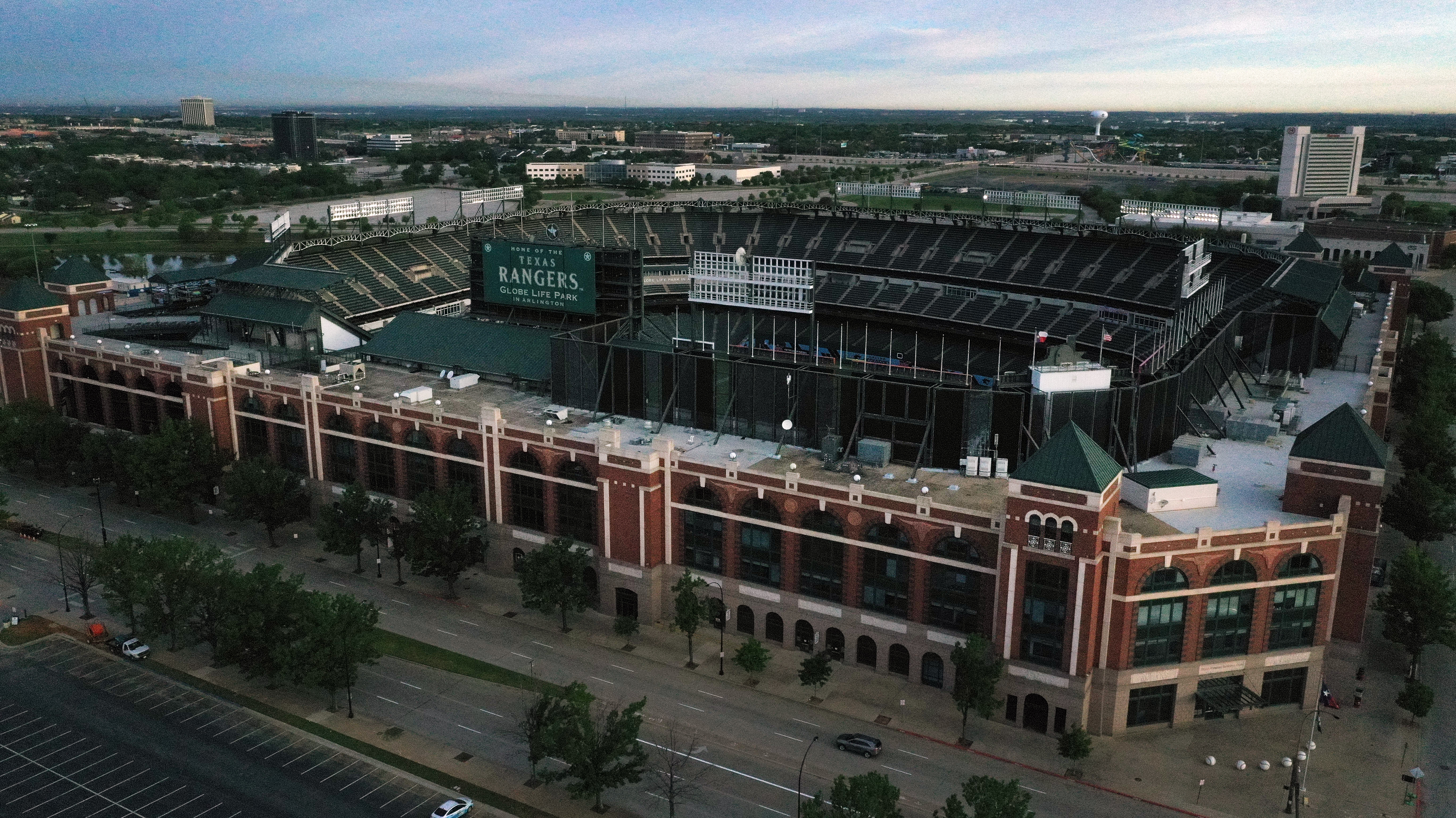 10 Fun Facts About (and Reasons You're Going to Love) The Amazing New Globe  Life Field